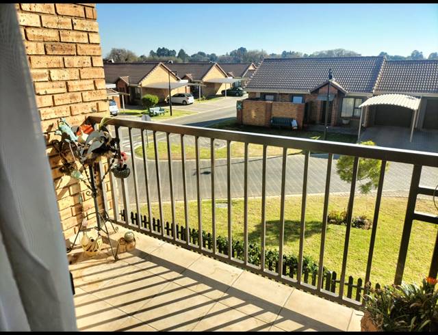 1 BEDROOM APARTMENT FOR SALE IN POMONA